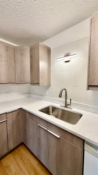 Building Photo - 15125 Seagull Dr