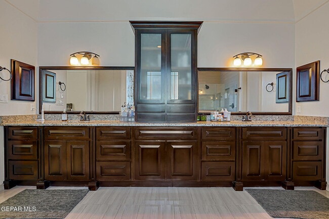 Building Photo - 13452 Emerald Falls Dr