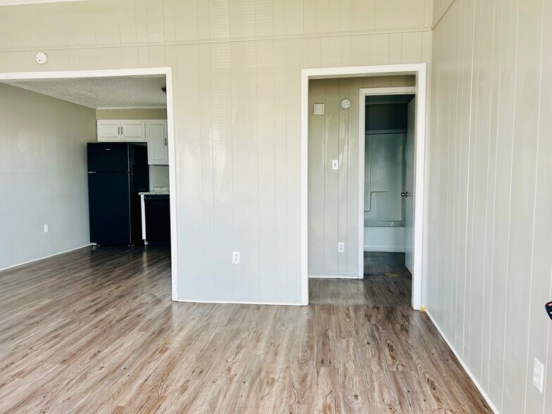 2 Bedroom living room - Treehouse Apartments