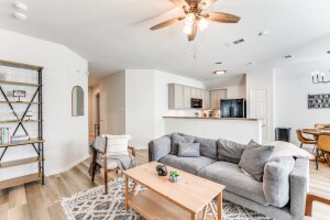 Building Photo - 8421 Green Ash Dr