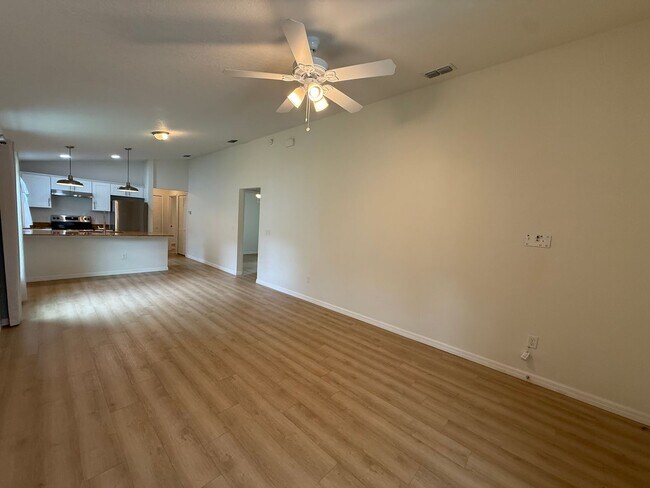 Building Photo - ***COMING SOON *** Modern Open-Concept Home Near I-75 & Downtown Ocala AVAILABLE SEPTEMBER 1