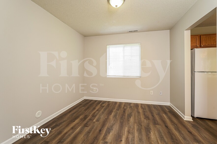 Building Photo - 2645 Ninfield Dr
