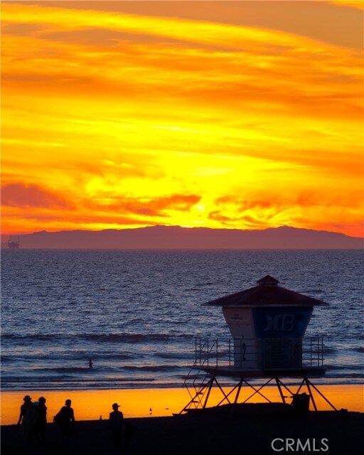 Building Photo - 206 Chicago Ave