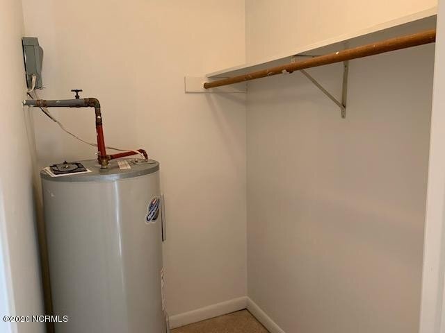 Building Photo - Gorgeous 1 Bedroom Townhouse 5A Port West Ct.