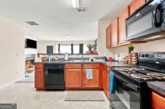 Building Photo - 3353 Parc Dr SW