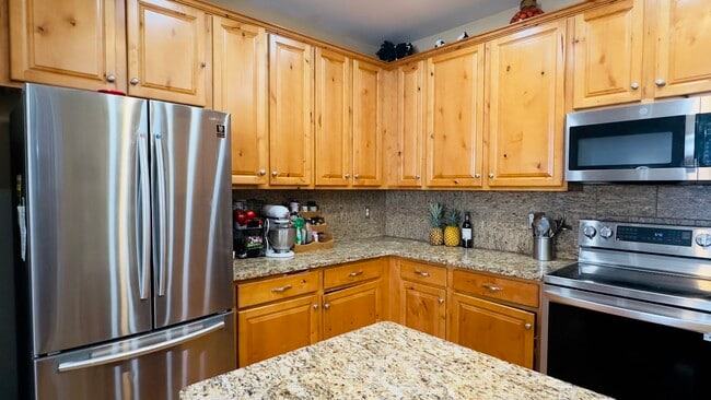 Building Photo - 7414 S Memphis St