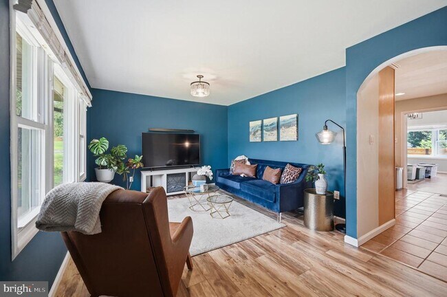 Building Photo - 6426 Carriage Dr