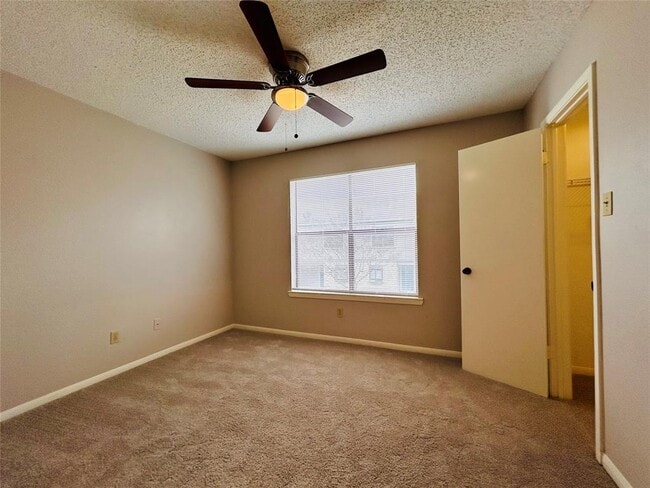 Building Photo - 8900 Schick Rd