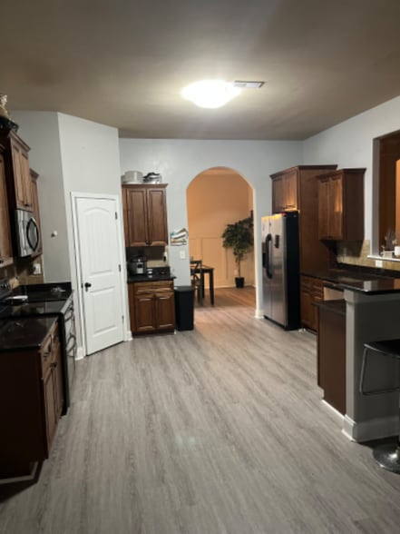 Building Photo - 3 Bradley Ct