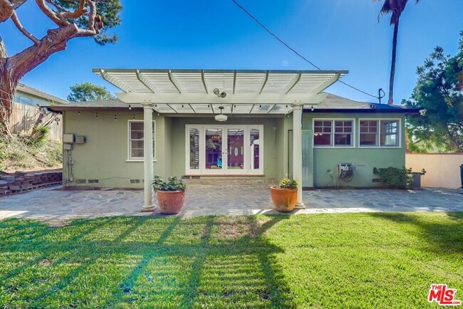 Building Photo - 13203 Dewey St