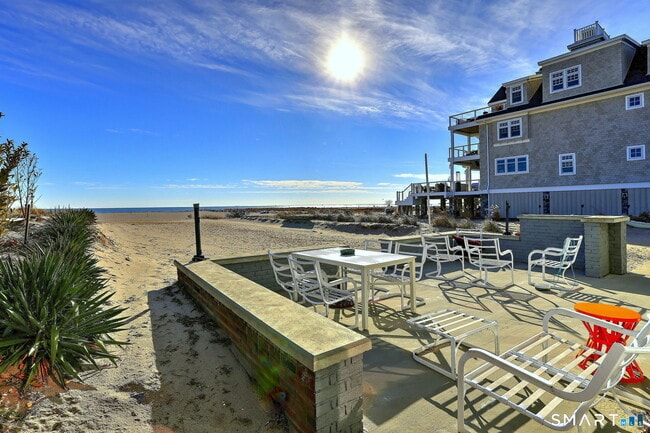 Building Photo - 25 Milford Point Rd