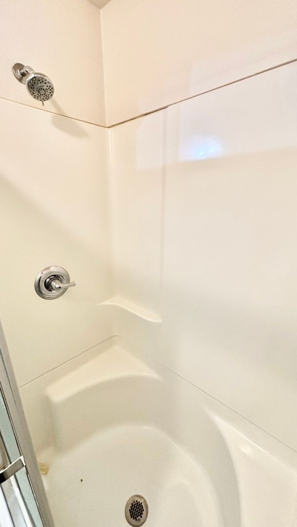 Building Photo - Now Offering Half Month Free! Charming 2BD...