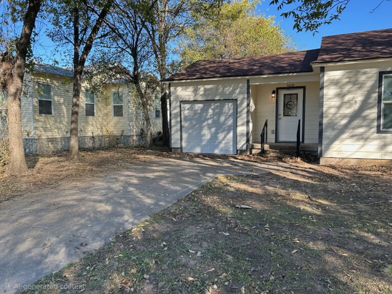 Building Photo - 5605 Hiett Ct