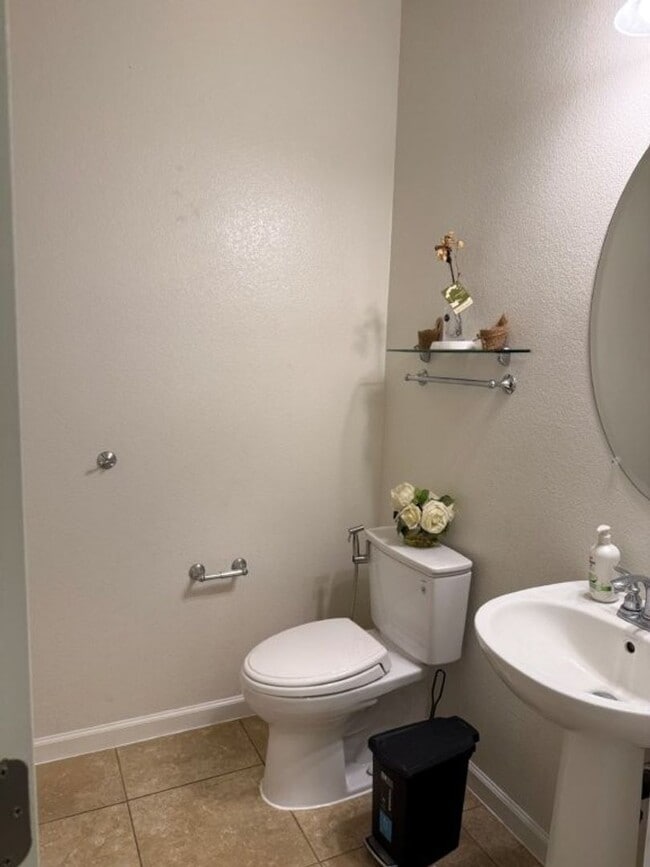 Building Photo - Modern 3 Bedroom 2 Story w/ RV Parking and...