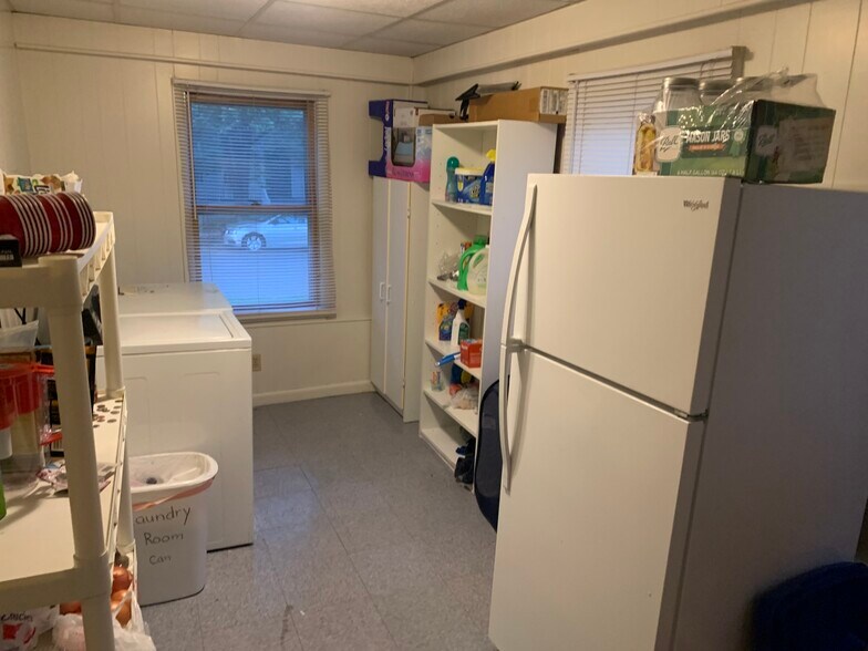 Building Photo - 7 Seminary Ave