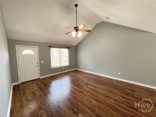 Building Photo - 119 Mustang Dr