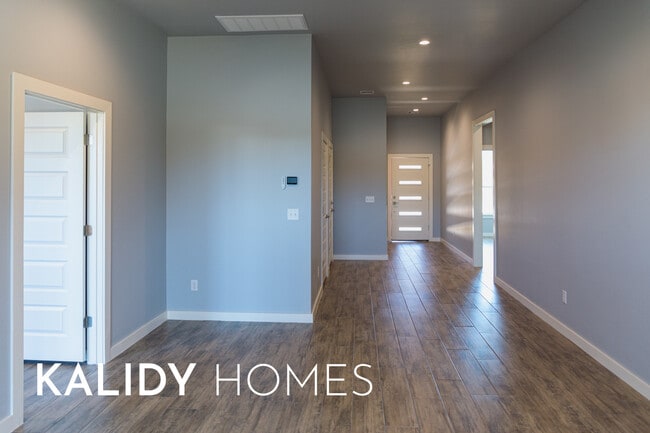 Building Photo - 629 Remington Ave