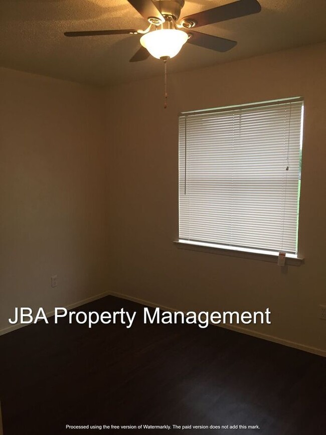 Building Photo - 1758 Belshire Ct