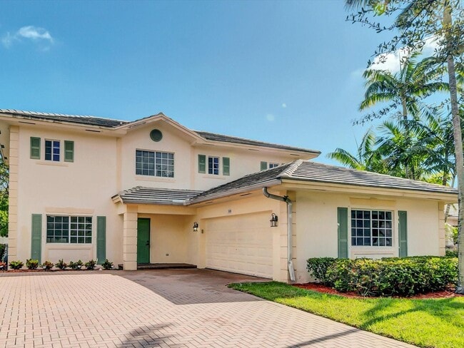 Building Photo - 308 NW 17th Terrace