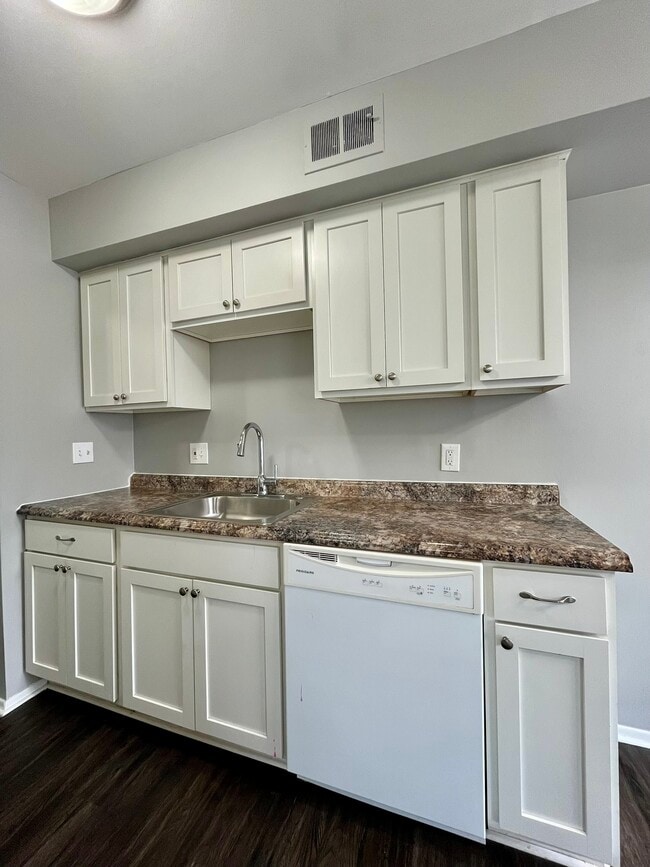 Building Photo - 11333 Old Goddard Rd