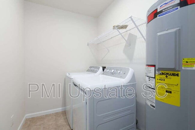 Building Photo - 320 Maplestead Farms Ct