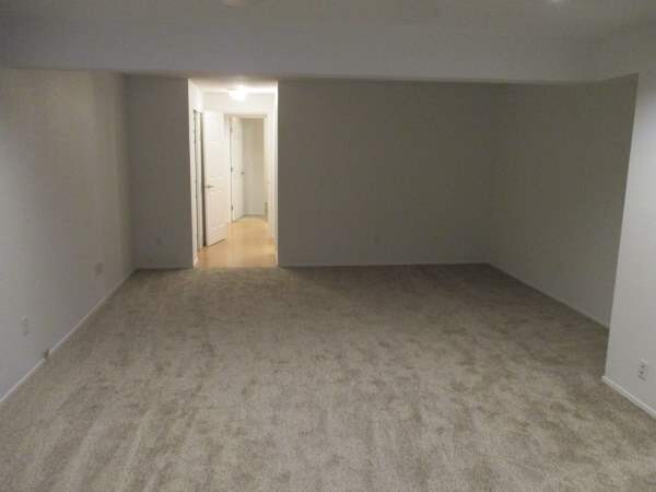Building Photo - Wonderful 3 Bedroom Rambler in West Park E...