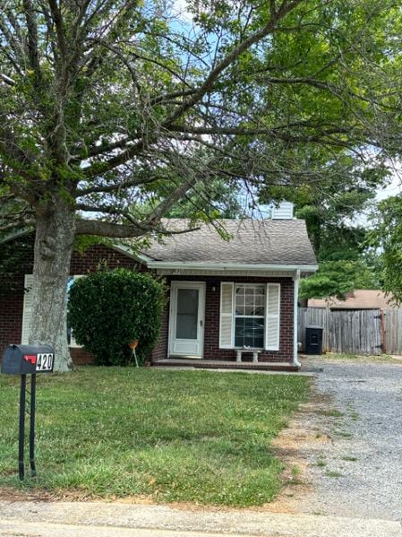 Building Photo - 420 Jonquil Ct