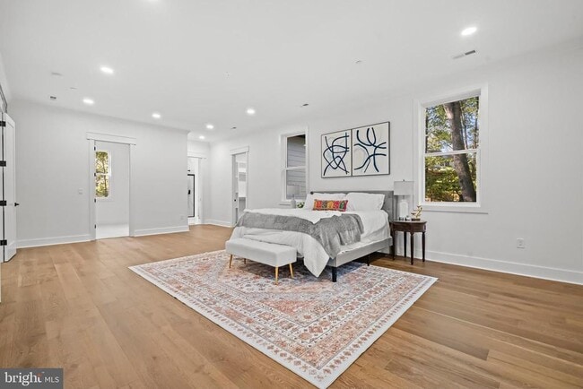 Building Photo - 811 Sligo Creek Pkwy
