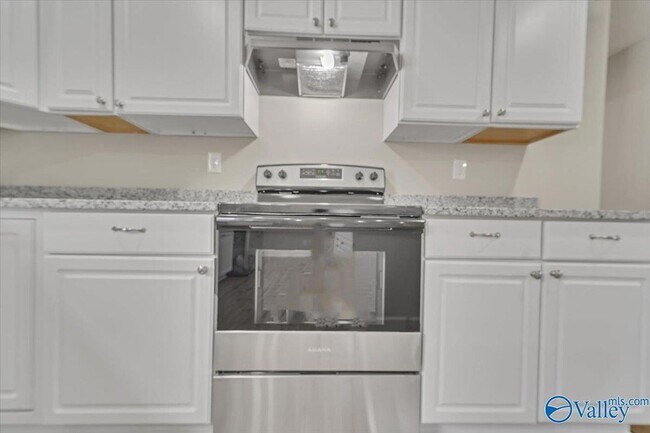 Building Photo - 117 Mandy Dr