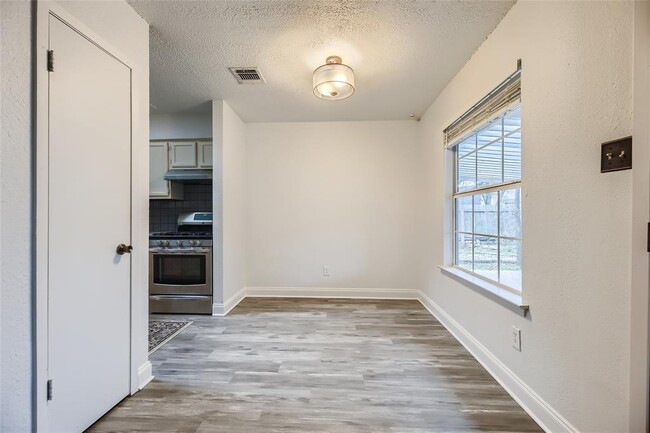 Building Photo - 4408 Molokai Dr