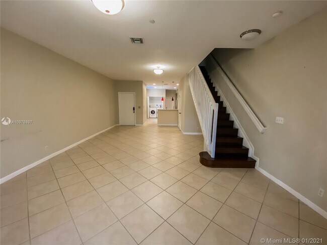 Building Photo - 4272 Vineyard Cir