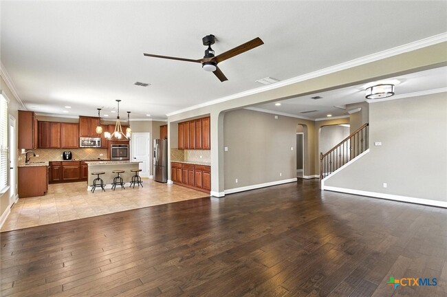 Building Photo - 319 Hunters Hill Dr