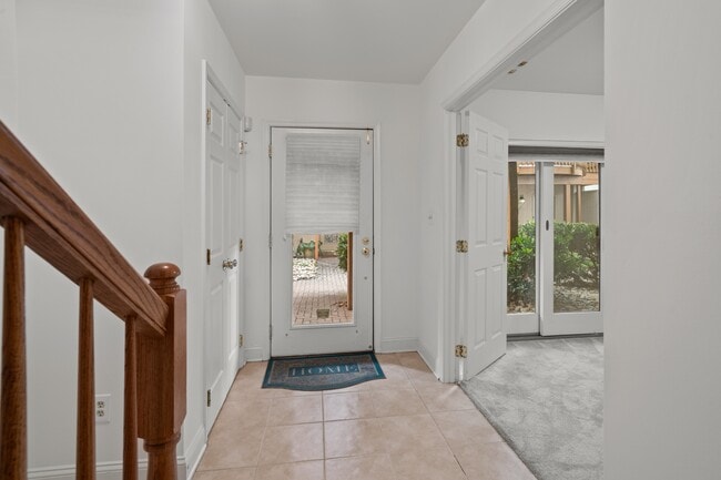 Building Photo - 102 Pilgrim Lndg