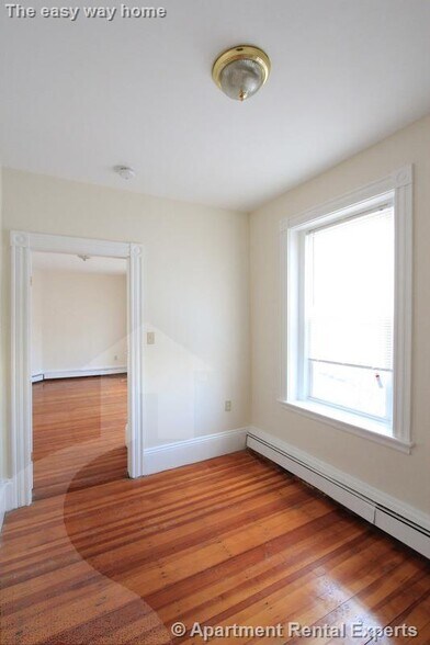 Building Photo - 10 Winter St