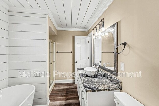 Building Photo - 1304 Dominica Dr