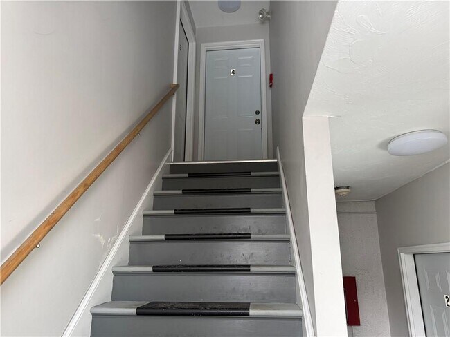 Building Photo - 251 High St