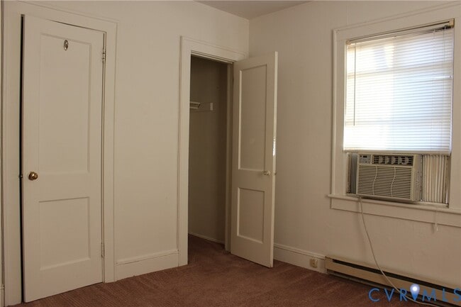 Building Photo - 706 Floral Ave