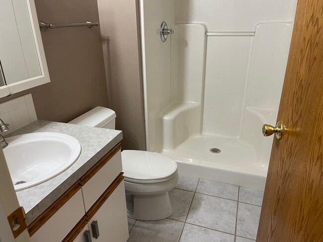 Building Photo - 131 50th Ave