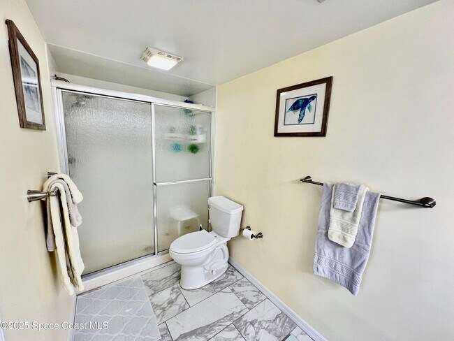 Building Photo - 1860 N Atlantic Ave