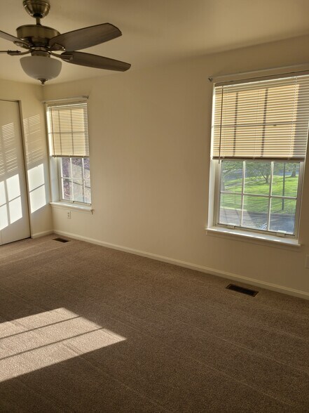 MB - view 2 - 1207 Brice Sq