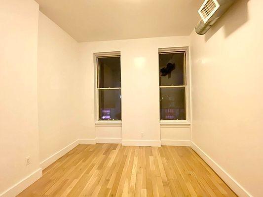 Building Photo - 3 bedroom in New York NY 10035