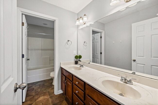 Building Photo - 2499 Old Timber Ct