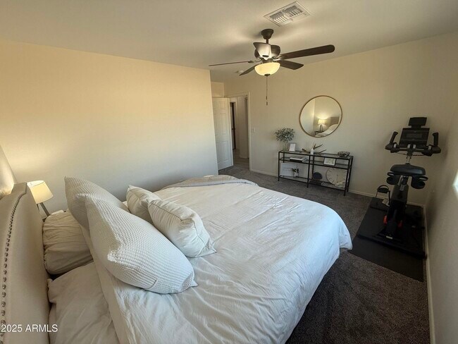 Building Photo - 726 S Johnson Rd