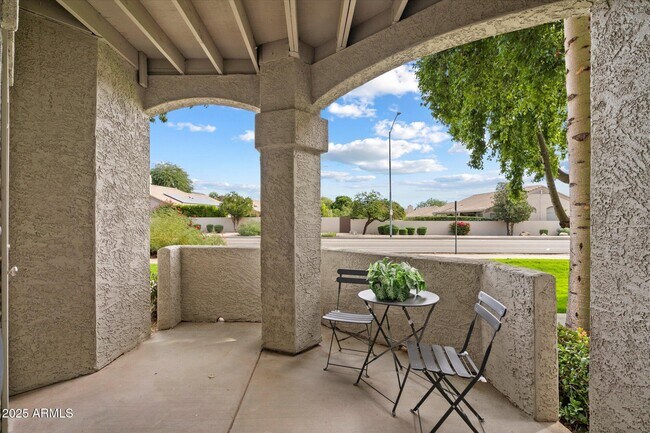 Building Photo - 15095 N Thompson Peak Pkwy