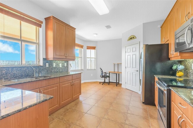 Building Photo - 12348 SW 125th Terrace