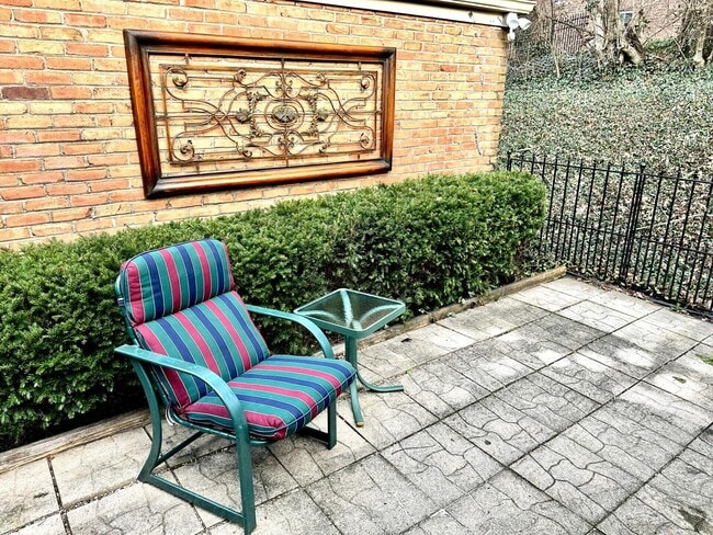 Building Photo - 2948a Candlelight Way