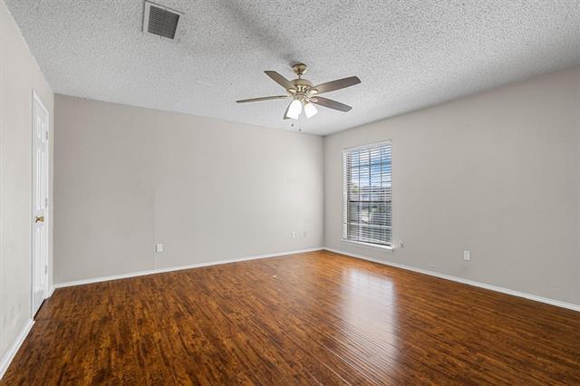 Building Photo - 710 Peach Ct