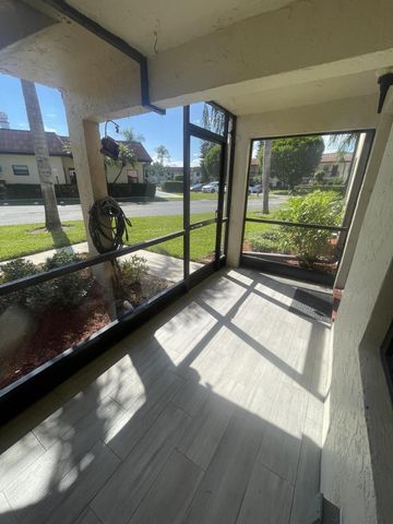 Building Photo - 7233 Golf Colony Ct