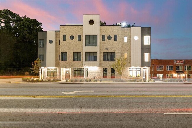 Building Photo - 1962 8th St