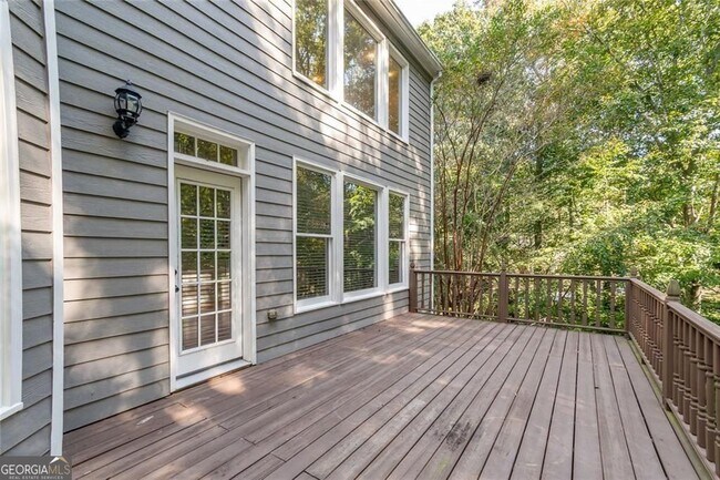 Building Photo - 651 Briarleigh Way